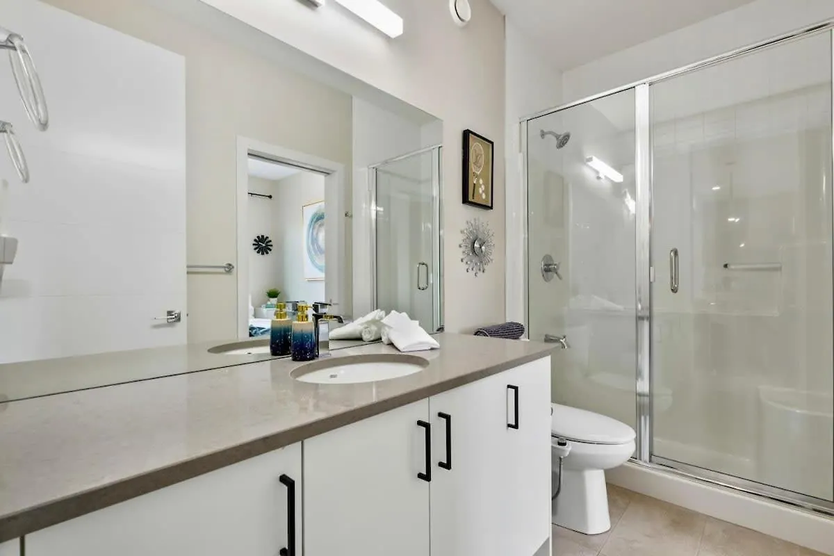 Golden Retreat - Games Movie Room - 8Bd - 5Bath YYC Canadá