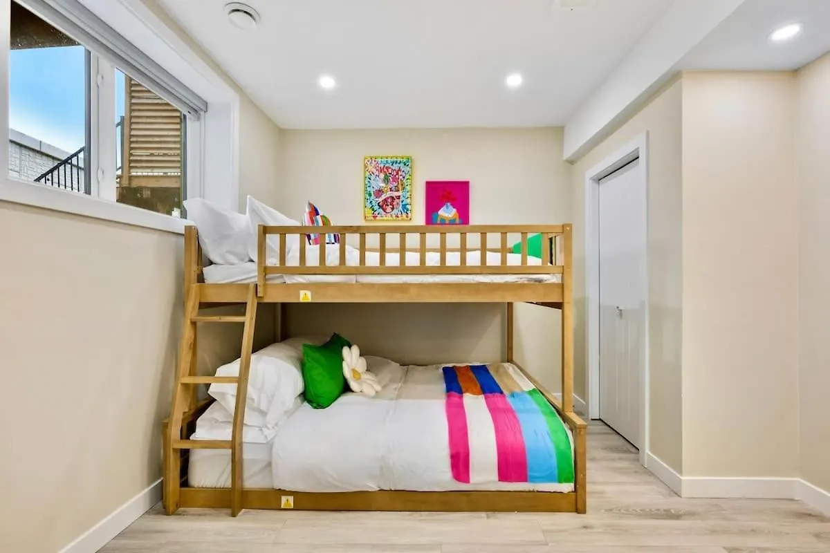 Golden Retreat - Games Movie Room - 8Bd - 5Bath YYC Canadá