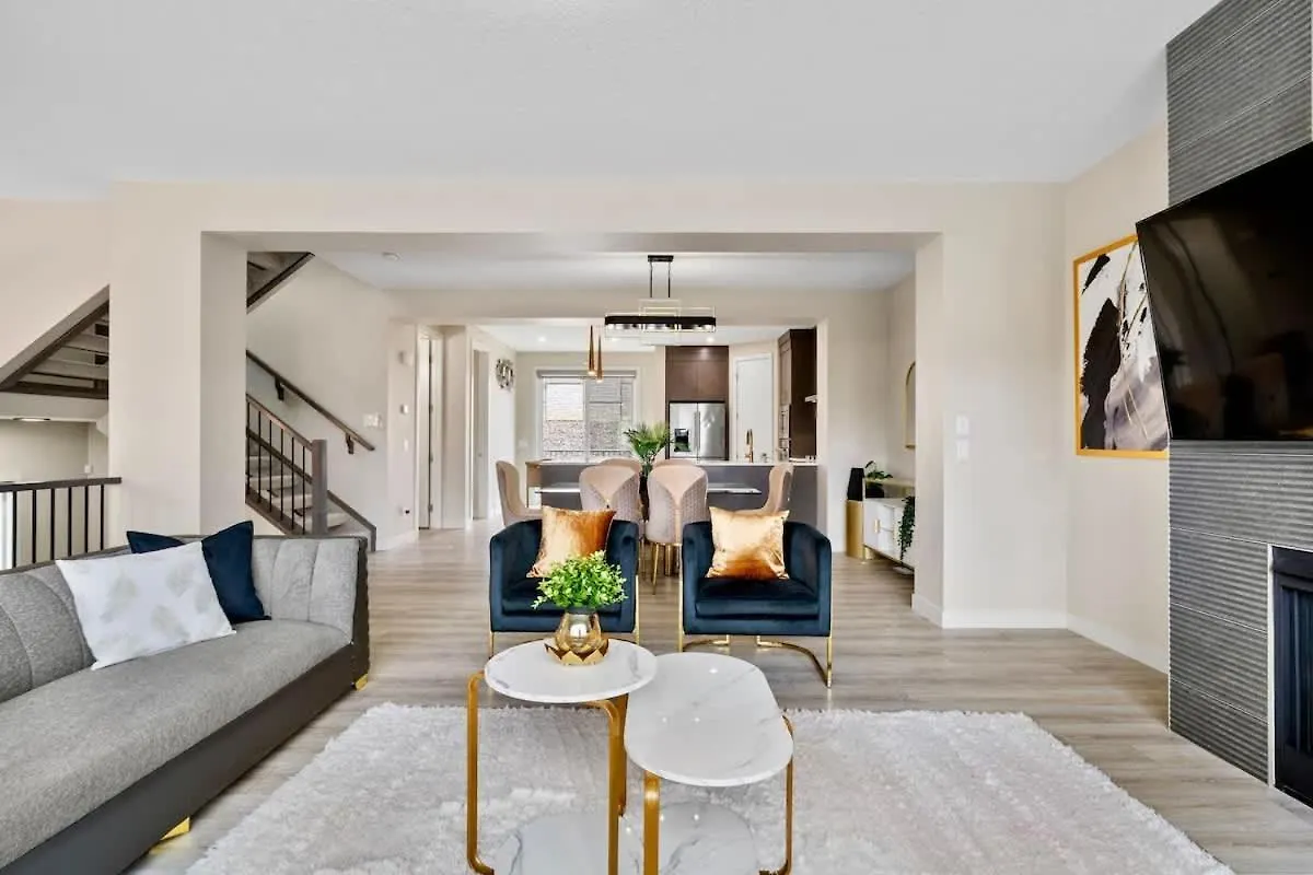 Casa de Férias Golden Retreat - Games Movie Room - 8Bd - 5Bath YYC Canadá